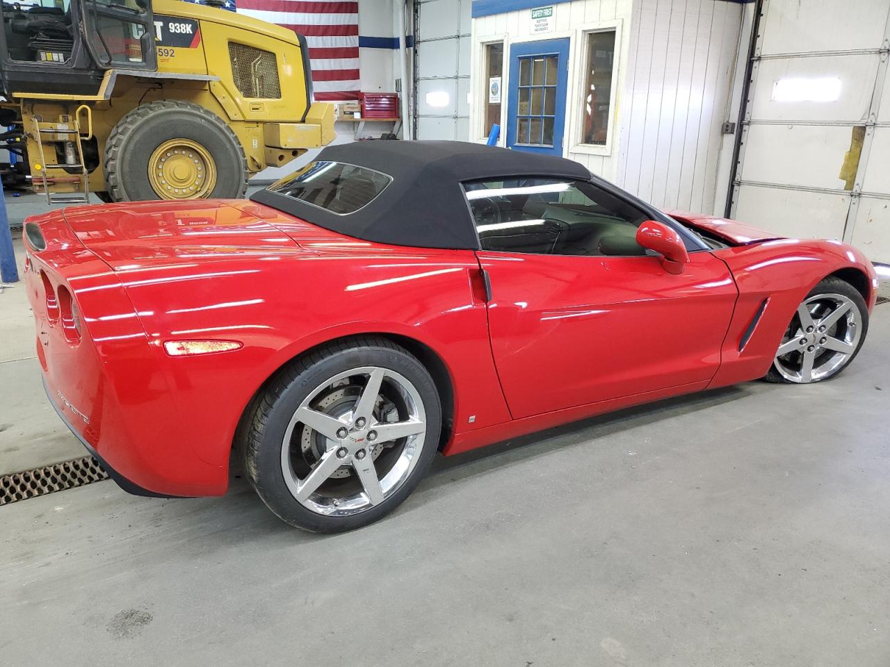 Photo 2 VIN: 1G1YY36W185112953 - CHEVROLET CORVETTE 