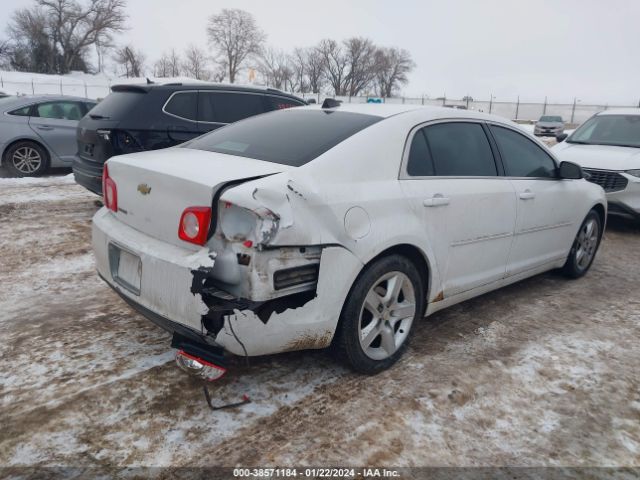 Photo 3 VIN: 1G1ZA5E01CF399103 - CHEVROLET MALIBU 