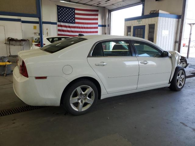 Photo 2 VIN: 1G1ZA5E02CF388420 - CHEVROLET MALIBU LS 