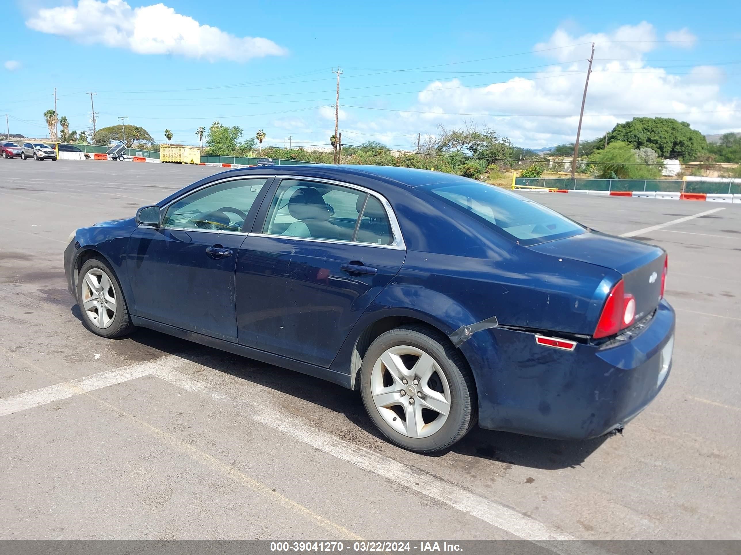 Photo 2 VIN: 1G1ZA5E03AF291112 - CHEVROLET MALIBU 