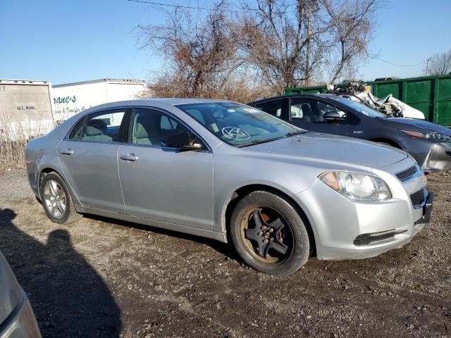 Photo 3 VIN: 1G1ZA5E03CF235836 - CHEVROLET MALIBU 