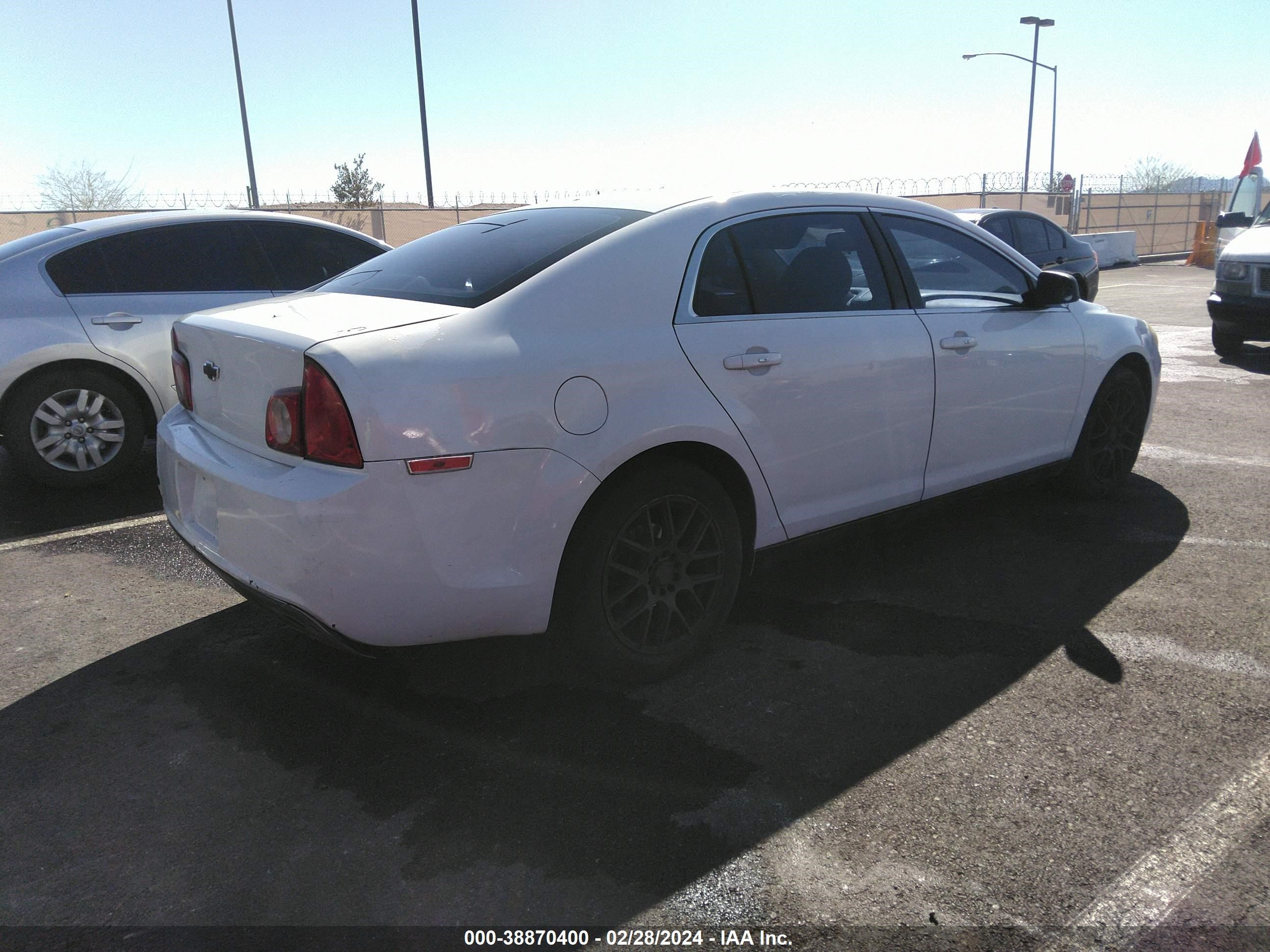 Photo 3 VIN: 1G1ZA5E08CF211208 - CHEVROLET MALIBU 