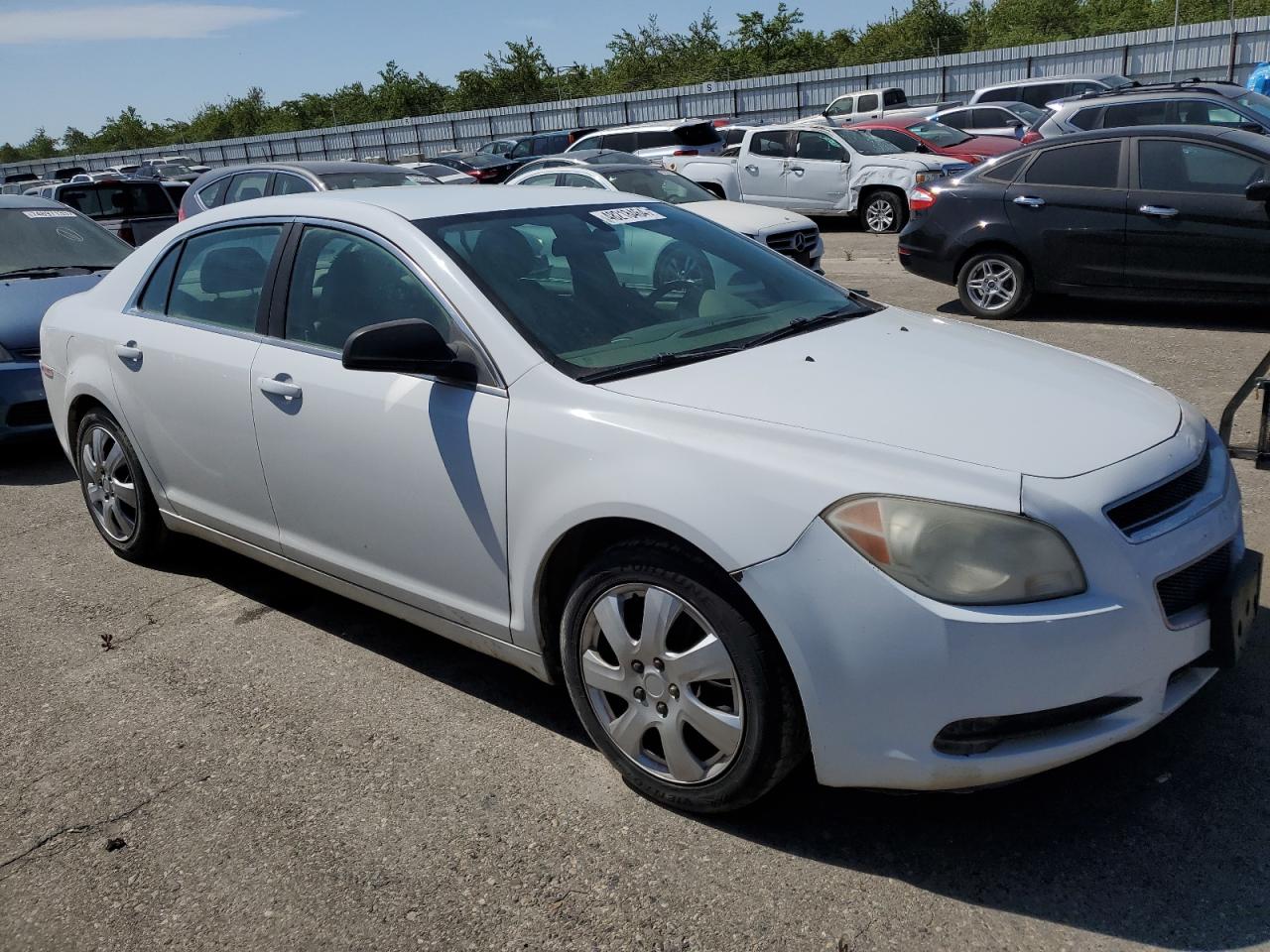 Photo 4 VIN: 1G1ZA5E14BF251048 - CHEVROLET MALIBU 