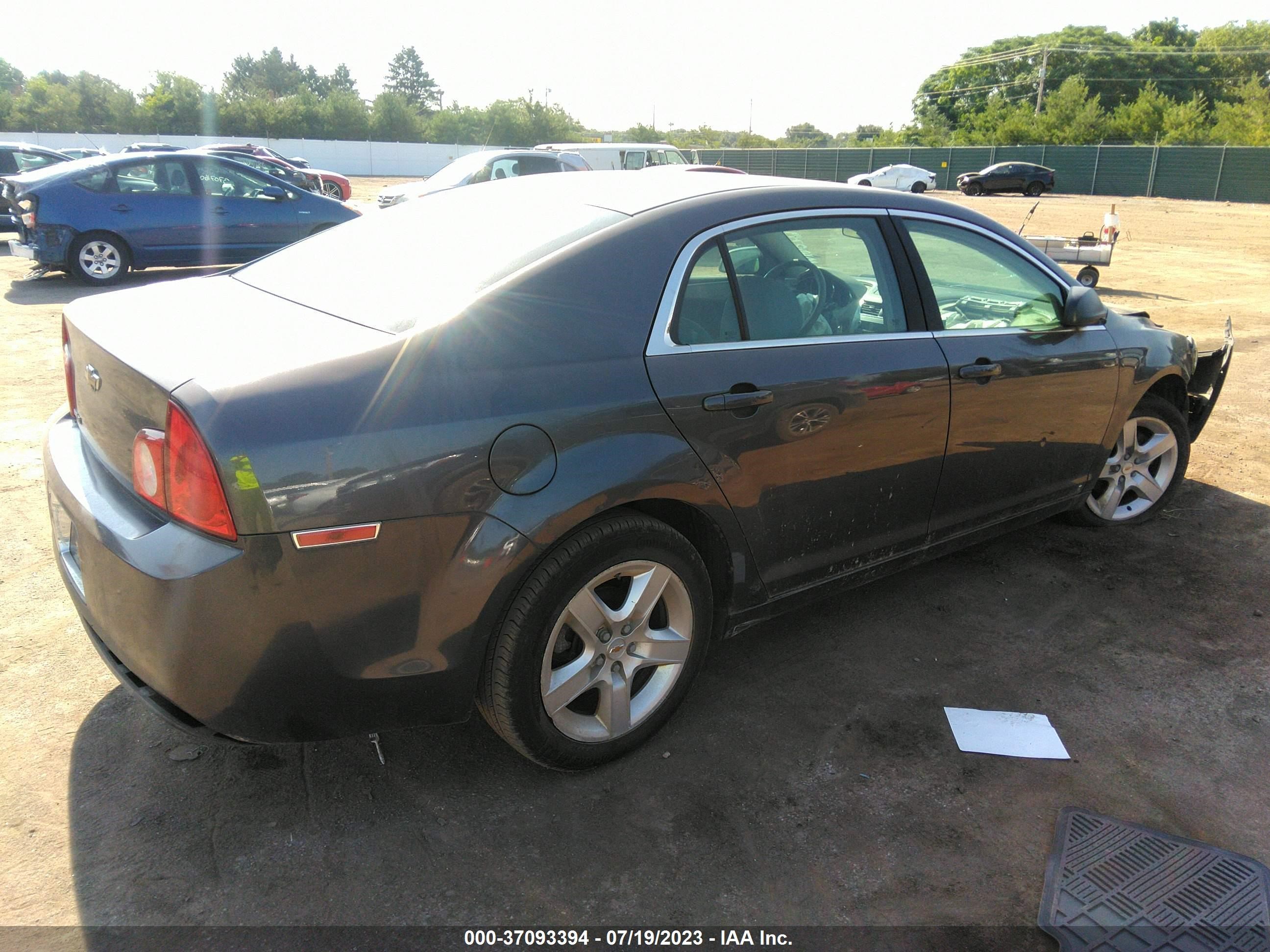 Photo 3 VIN: 1G1ZA5EB0A4124607 - CHEVROLET MALIBU 