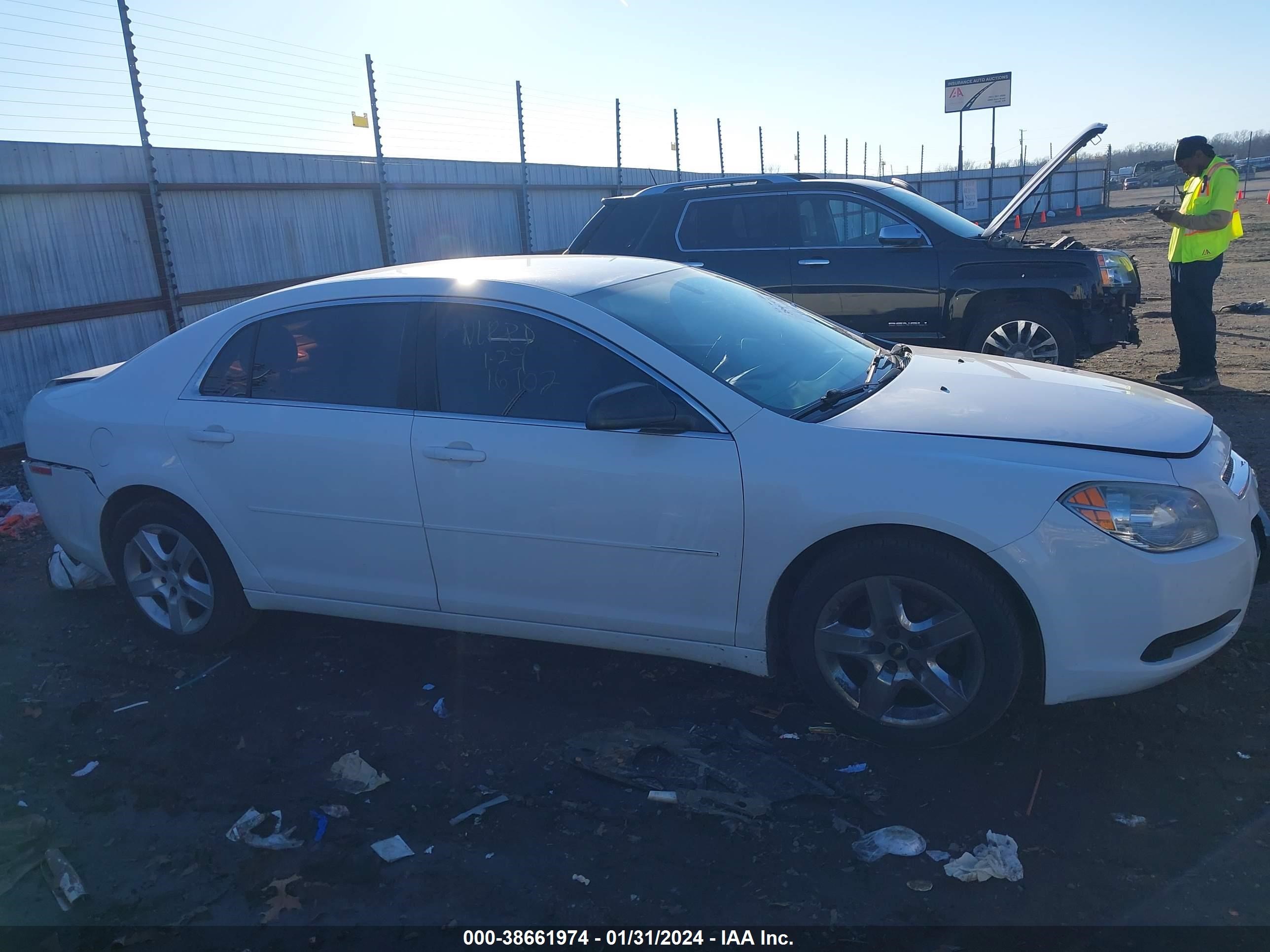 Photo 12 VIN: 1G1ZA5EU2CF394656 - CHEVROLET MALIBU 