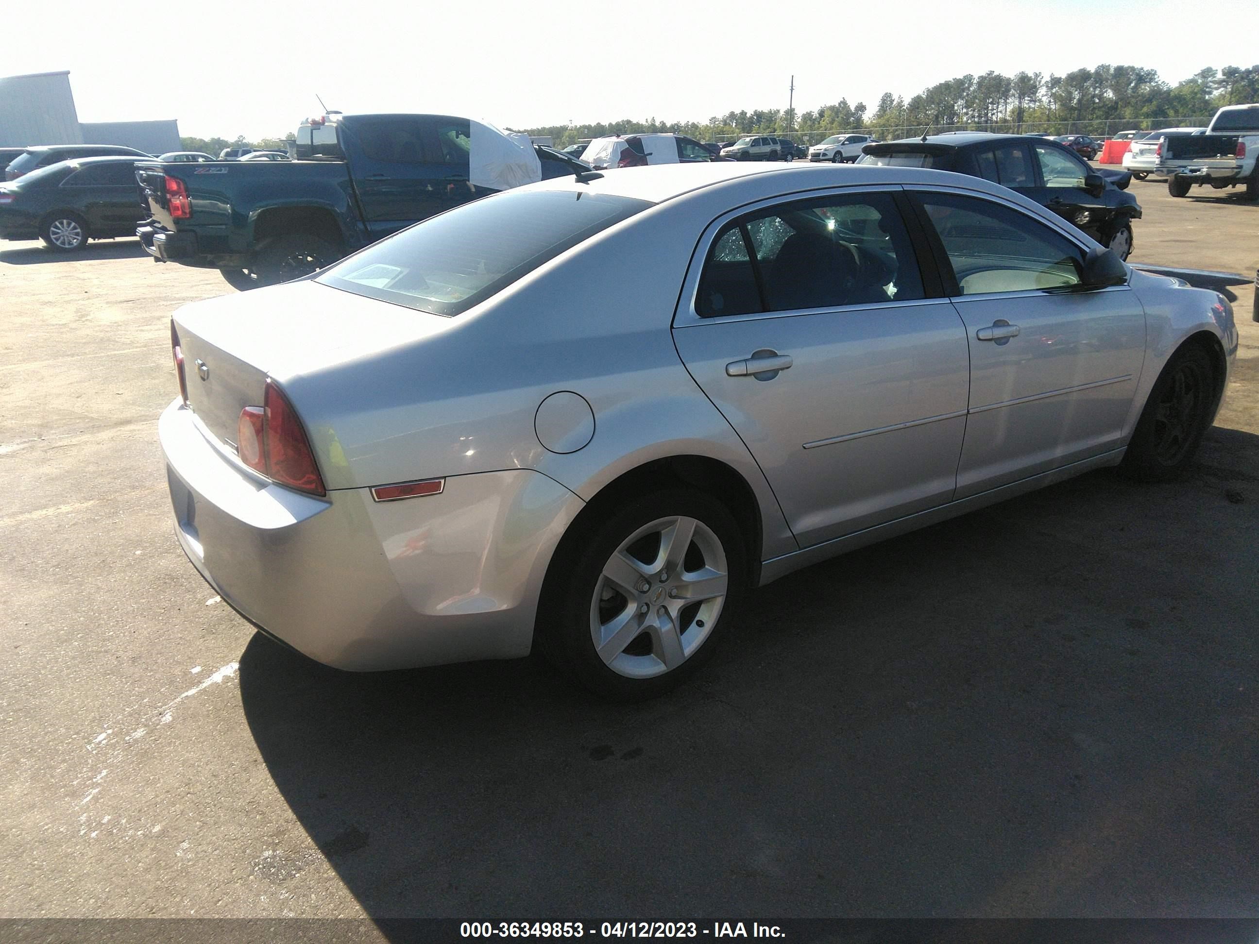 Photo 3 VIN: 1G1ZA5EU3BF146074 - CHEVROLET MALIBU 