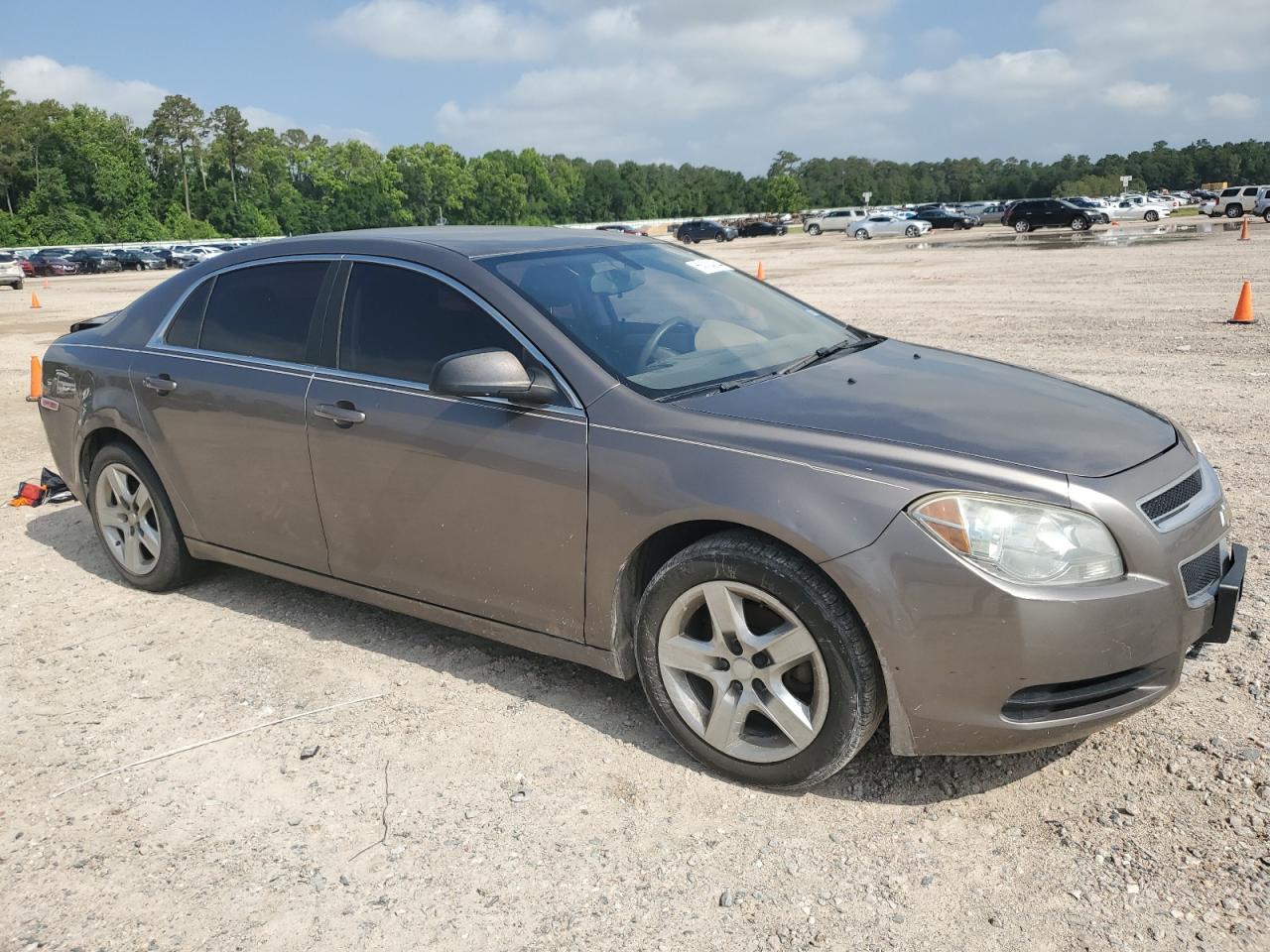 Photo 3 VIN: 1G1ZA5EU5BF226119 - CHEVROLET MALIBU 