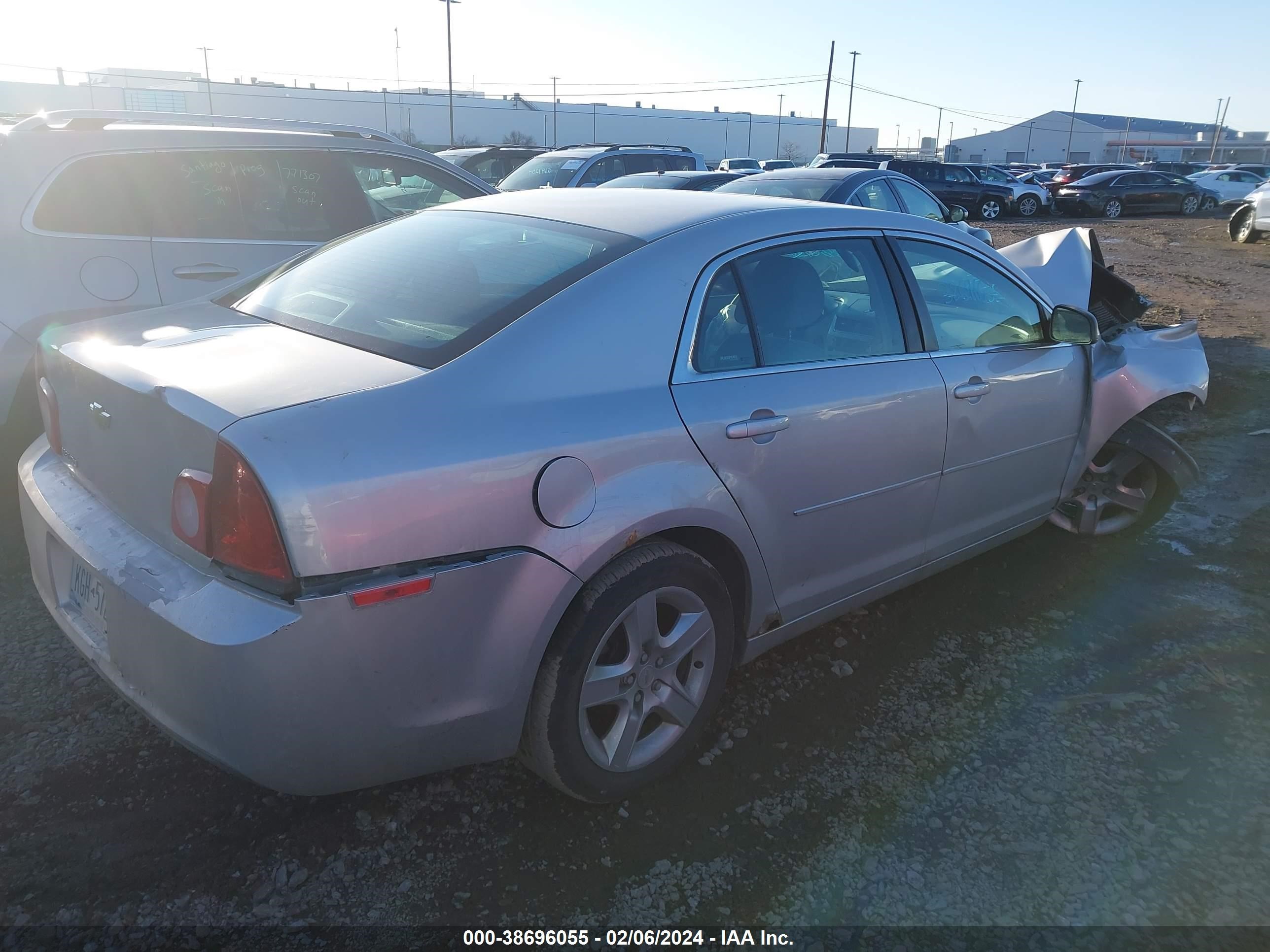 Photo 3 VIN: 1G1ZA5EU9CF379135 - CHEVROLET MALIBU 