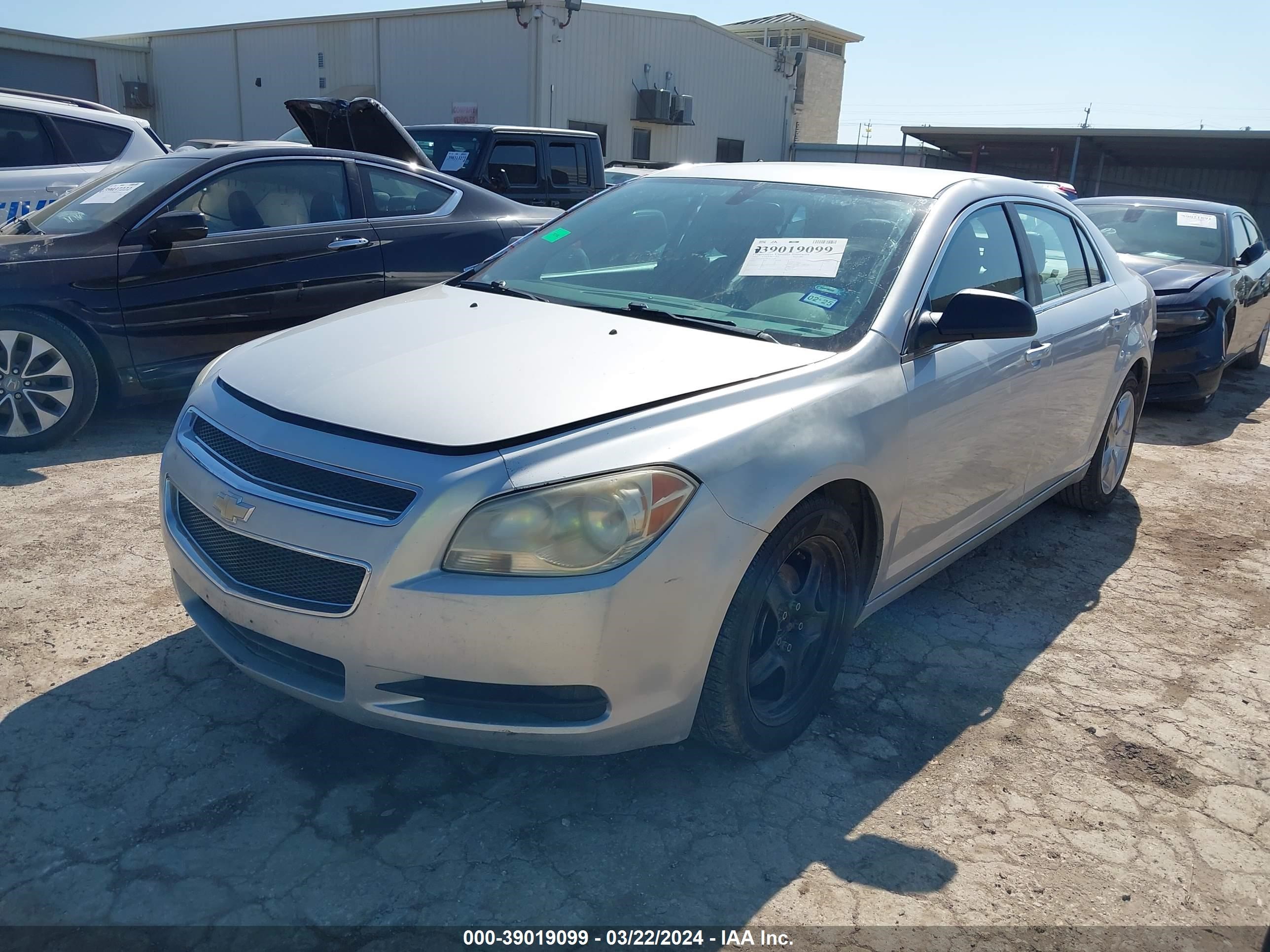 Photo 1 VIN: 1G1ZA5EUXCF372582 - CHEVROLET MALIBU 