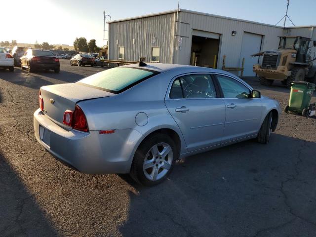 Photo 3 VIN: 1G1ZB5E00CF115425 - CHEVROLET MALIBU LS 