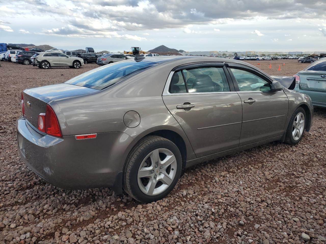 Photo 2 VIN: 1G1ZB5E00CF199262 - CHEVROLET MALIBU 