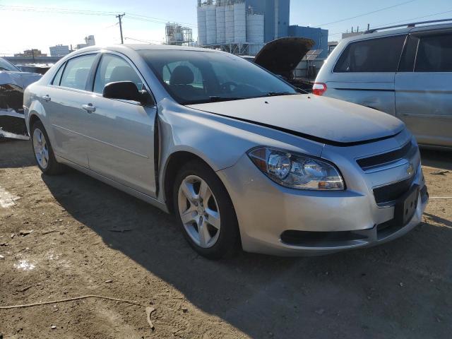 Photo 3 VIN: 1G1ZB5E03CF177708 - CHEVROLET MALIBU LS 