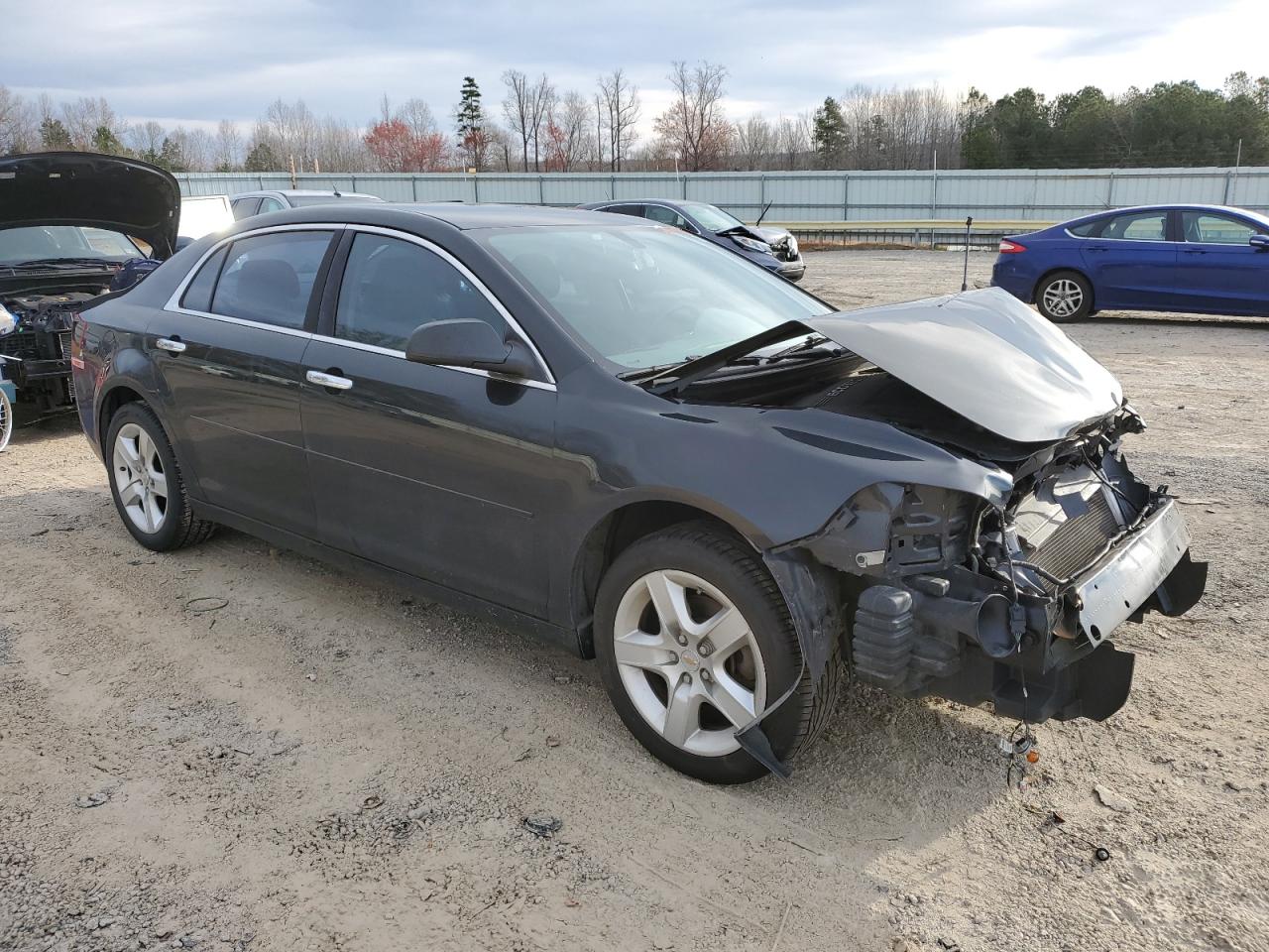 Photo 3 VIN: 1G1ZB5E04CF184585 - CHEVROLET MALIBU 