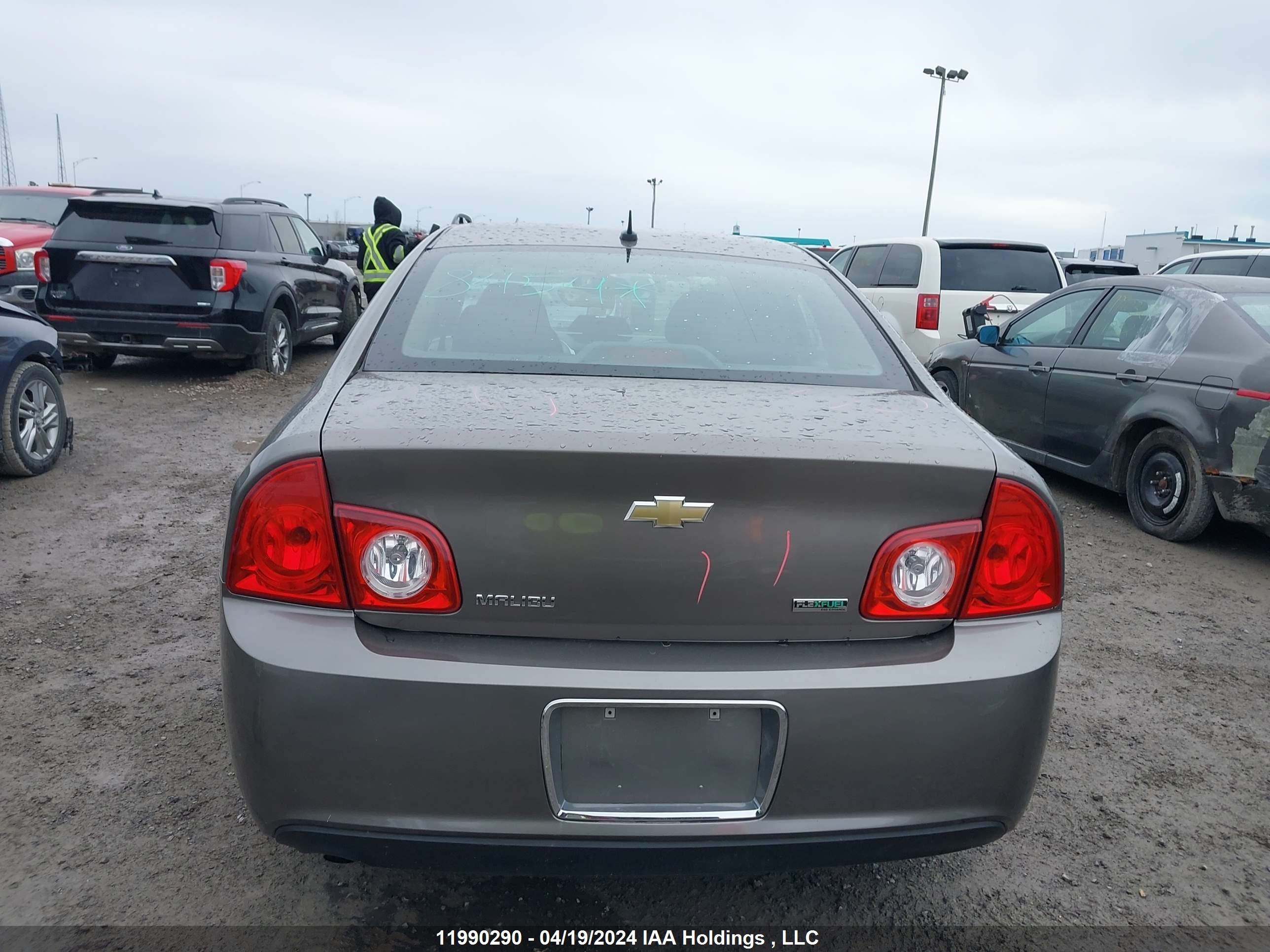 Photo 15 VIN: 1G1ZB5E05AF296034 - CHEVROLET MALIBU 