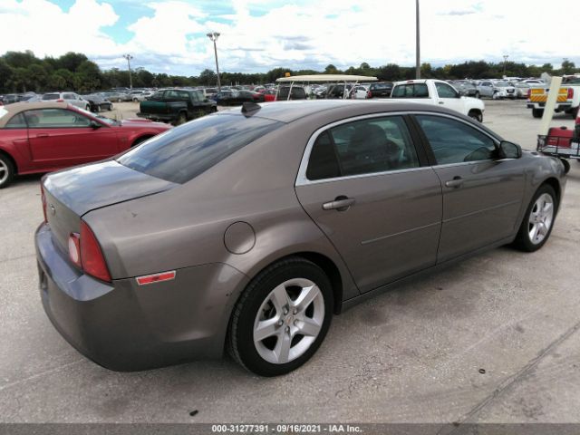 Photo 3 VIN: 1G1ZB5E09CF153932 - CHEVROLET MALIBU 