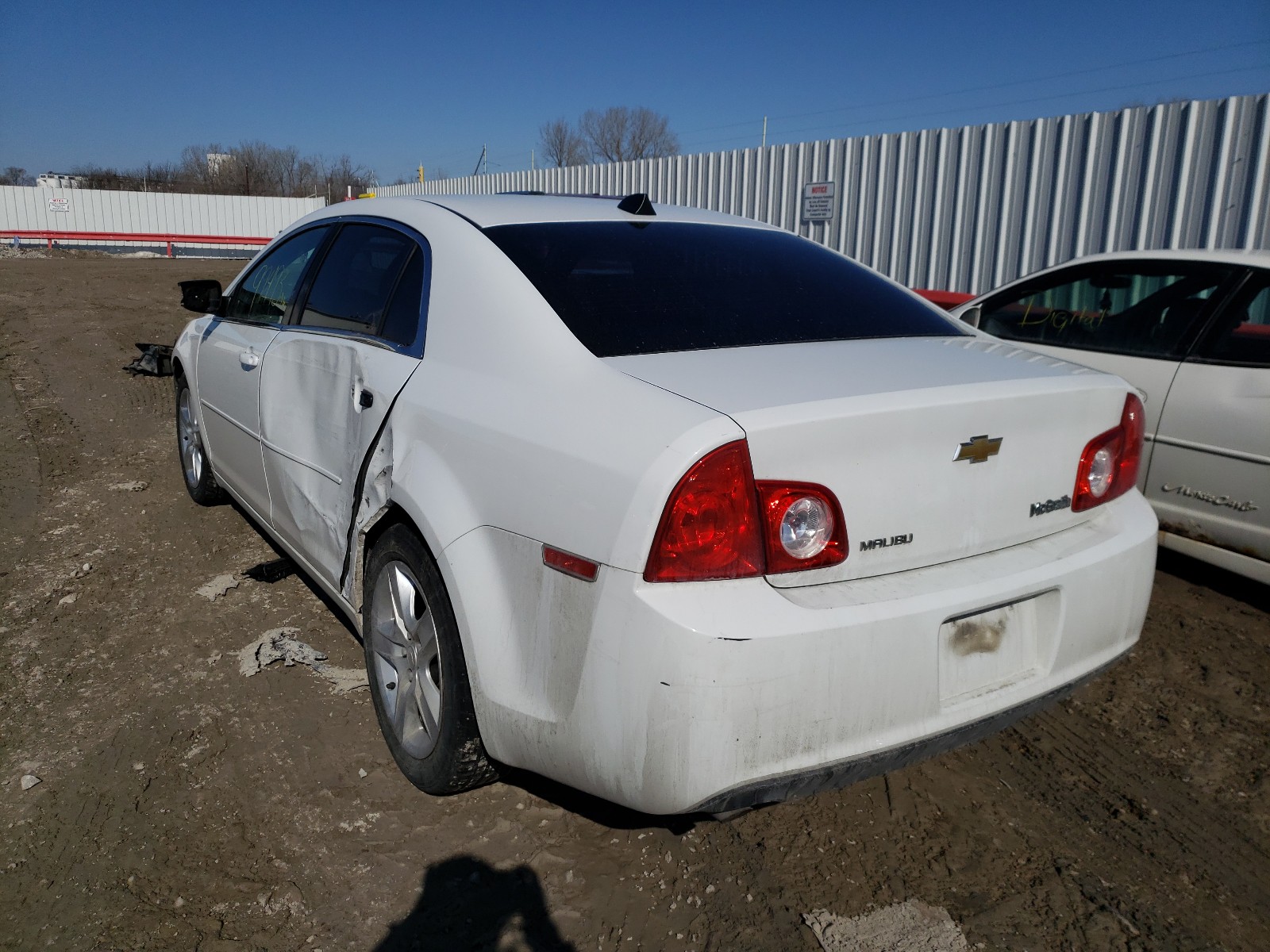 Photo 2 VIN: 1G1ZB5E09CF316286 - CHEVROLET MALIBU LS 