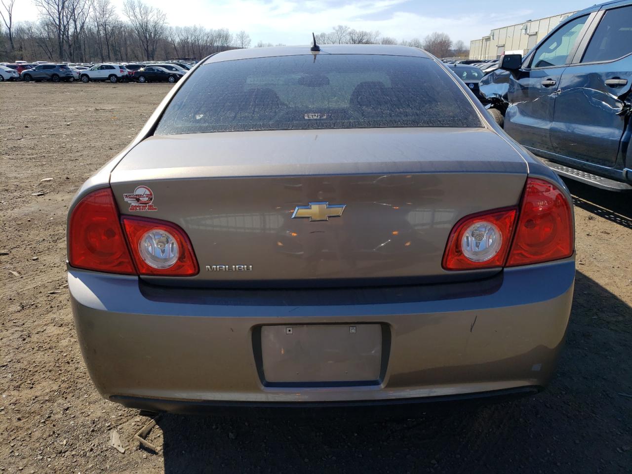 Photo 5 VIN: 1G1ZB5E10BF270158 - CHEVROLET MALIBU 