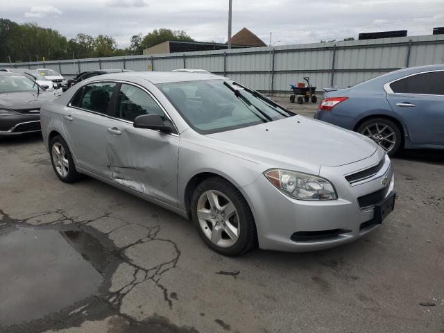 Photo 3 VIN: 1G1ZB5E10BF340032 - CHEVROLET MALIBU LS 