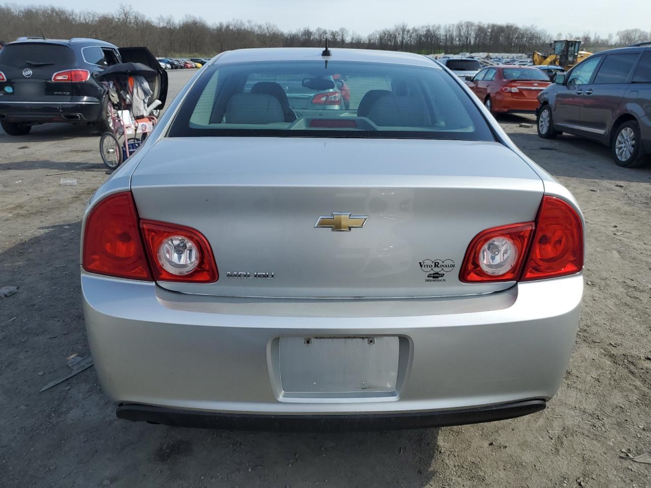 Photo 5 VIN: 1G1ZB5E10BF386623 - CHEVROLET MALIBU 