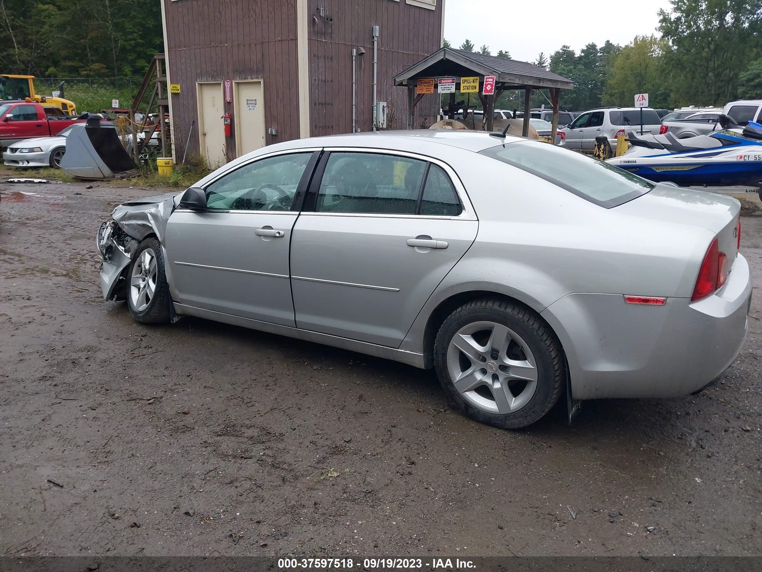 Photo 13 VIN: 1G1ZB5E11BF296025 - CHEVROLET MALIBU 