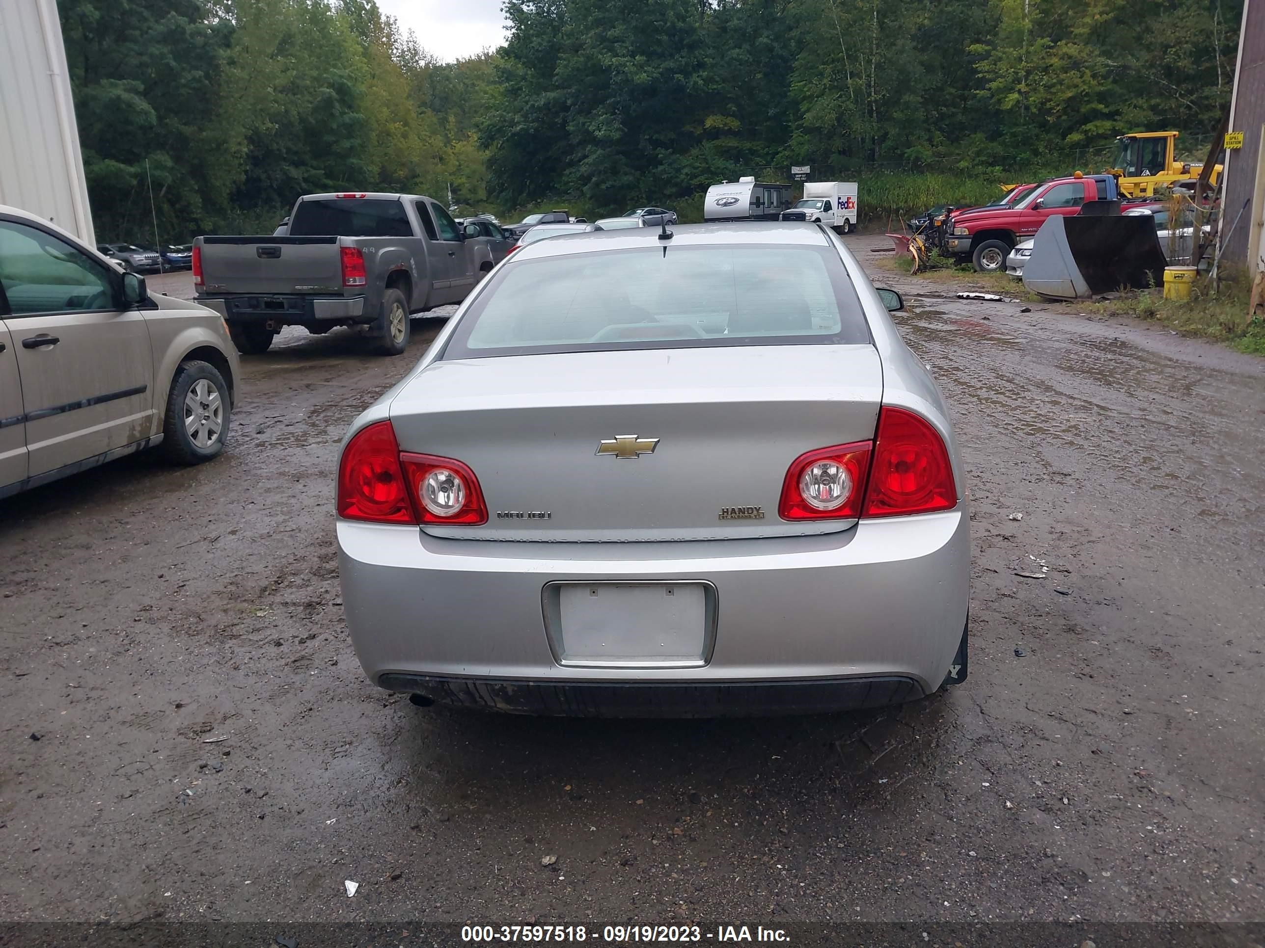 Photo 15 VIN: 1G1ZB5E11BF296025 - CHEVROLET MALIBU 