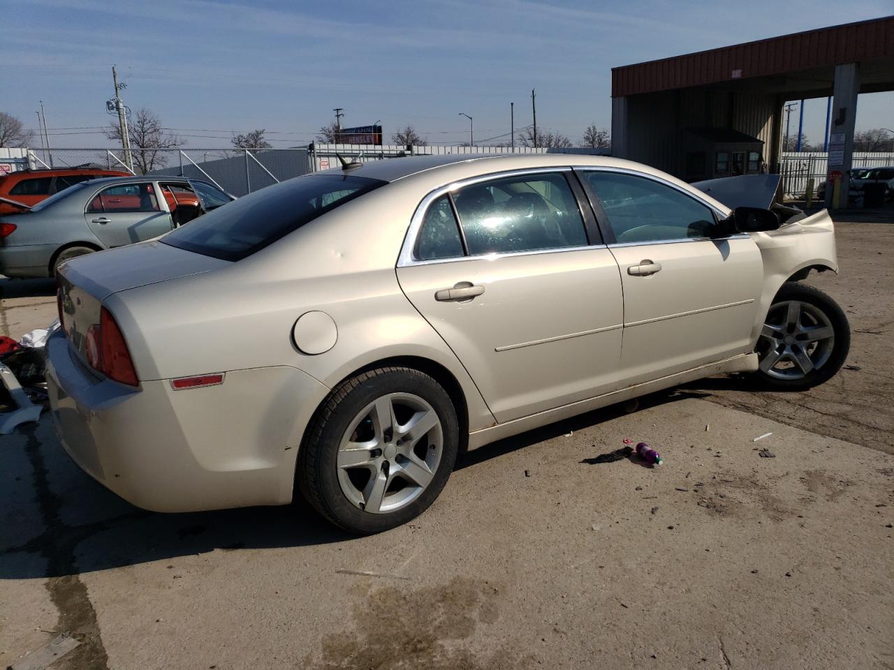 Photo 2 VIN: 1G1ZB5E12BF153004 - CHEVROLET MALIBU 