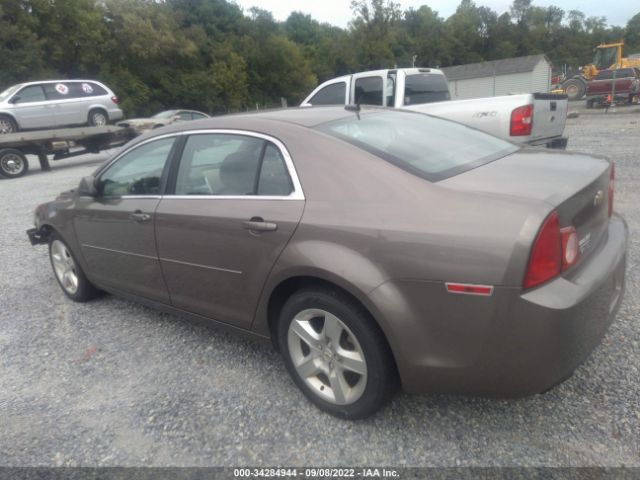 Photo 2 VIN: 1G1ZB5E14BF182858 - CHEVROLET MALIBU 