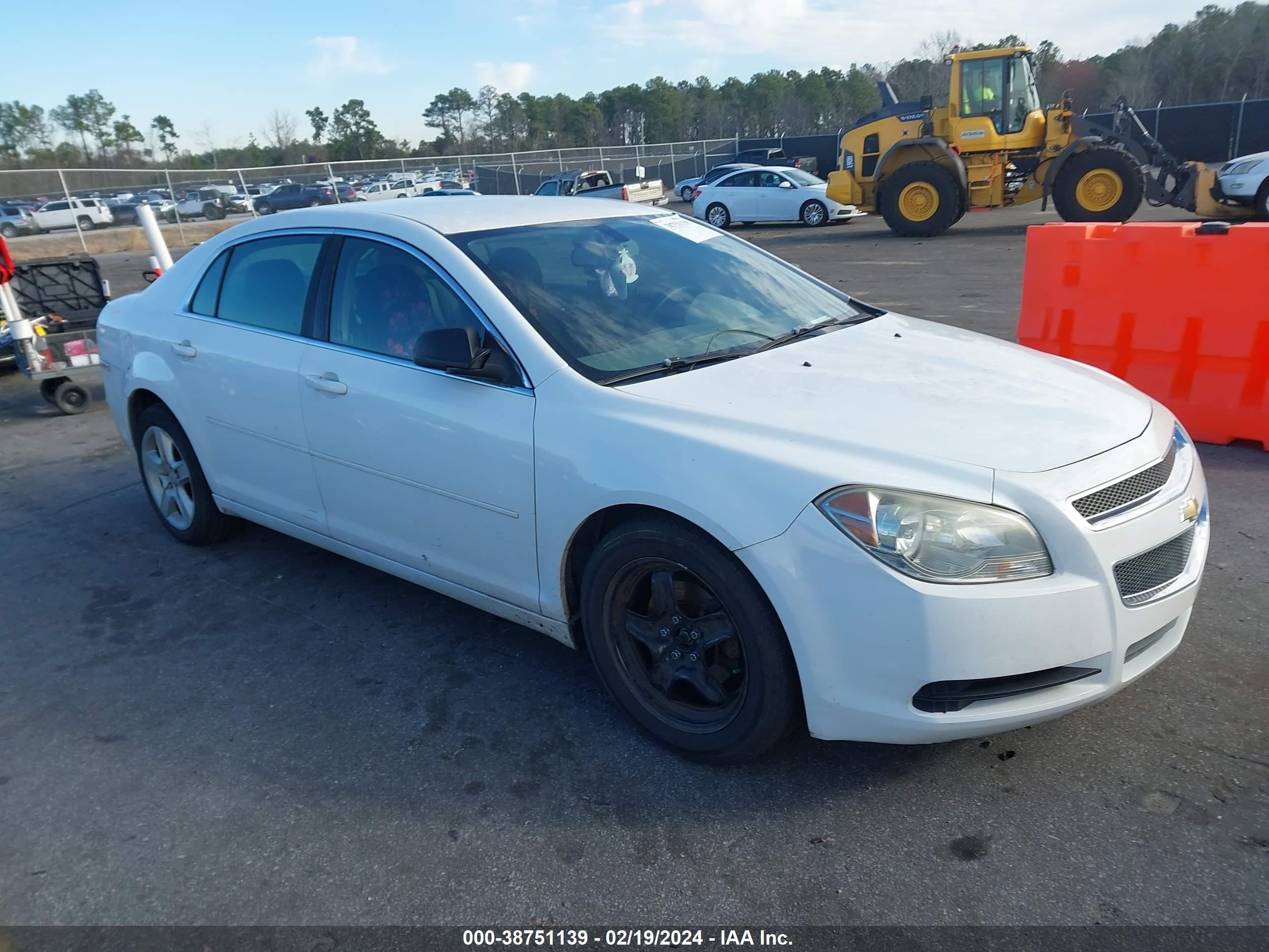 Photo 0 VIN: 1G1ZB5E16BF194610 - CHEVROLET MALIBU 