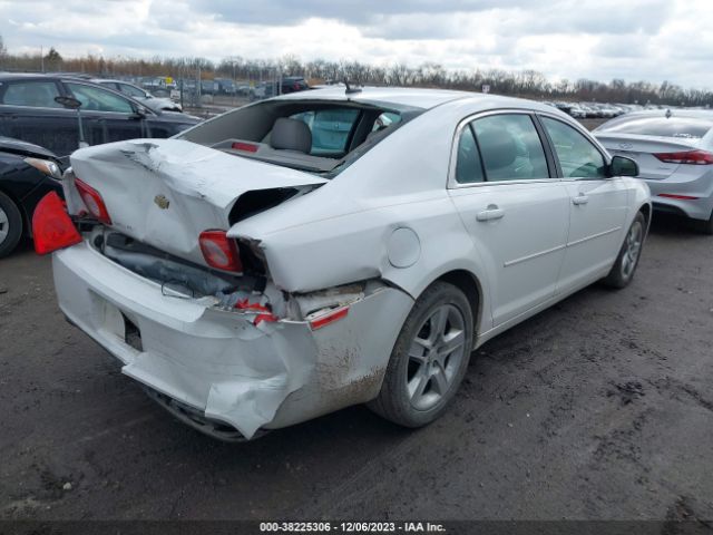 Photo 3 VIN: 1G1ZB5E17BF353750 - CHEVROLET MALIBU 