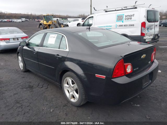 Photo 2 VIN: 1G1ZB5E1XBF106593 - CHEVROLET MALIBU 