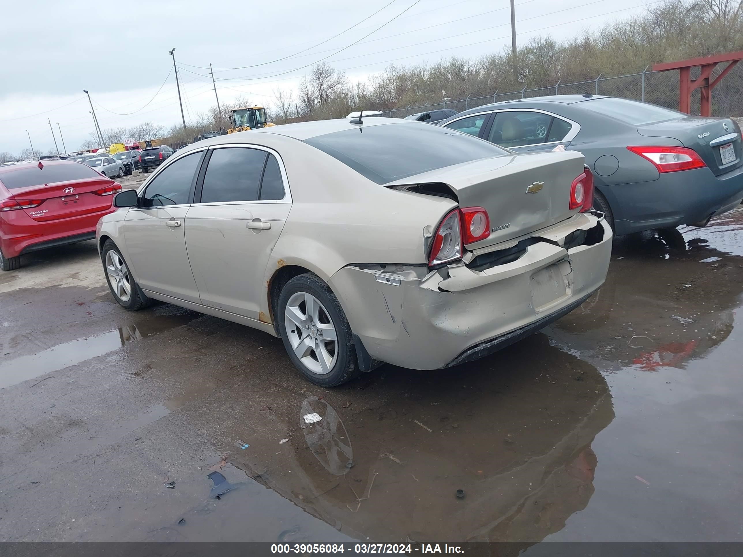 Photo 2 VIN: 1G1ZB5E1XBF362345 - CHEVROLET MALIBU 