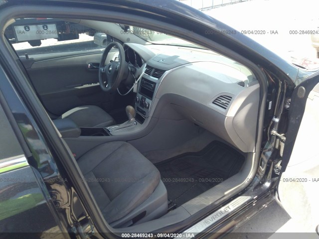 Photo 4 VIN: 1G1ZB5EB0AF121904 - CHEVROLET MALIBU 