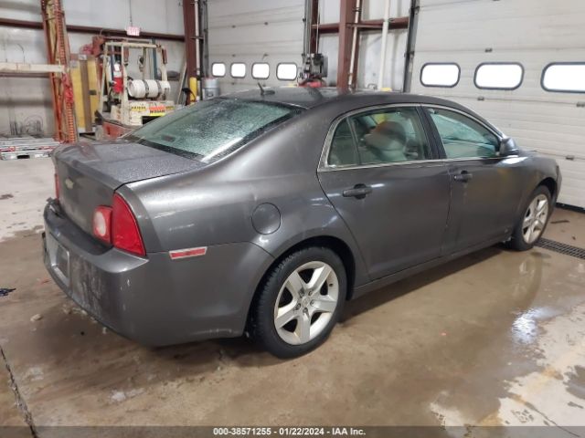 Photo 3 VIN: 1G1ZB5EB1A4120045 - CHEVROLET MALIBU 