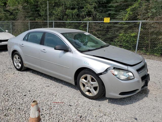 Photo 3 VIN: 1G1ZB5EB1AF227729 - CHEVROLET MALIBU 