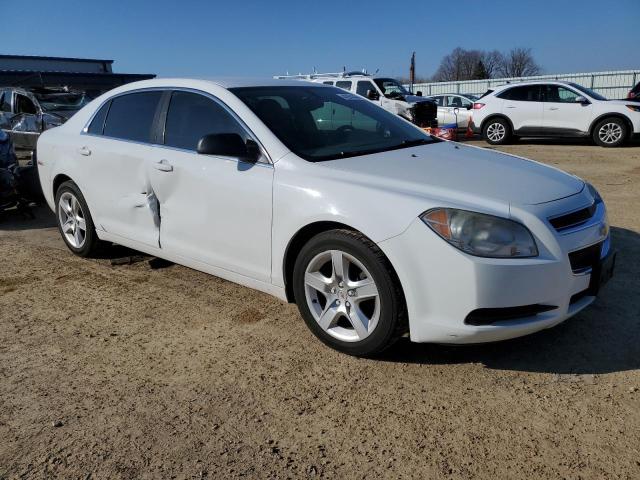 Photo 3 VIN: 1G1ZB5EB2AF166388 - CHEVROLET MALIBU 