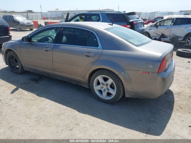 Photo 2 VIN: 1G1ZB5EB2AF313499 - CHEVROLET MALIBU 