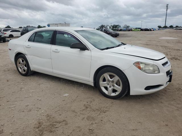 Photo 3 VIN: 1G1ZB5EB3A4143228 - CHEVROLET MALIBU LS 