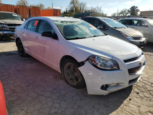 Photo 3 VIN: 1G1ZB5EB3AF204811 - CHEVROLET MALIBU LS 