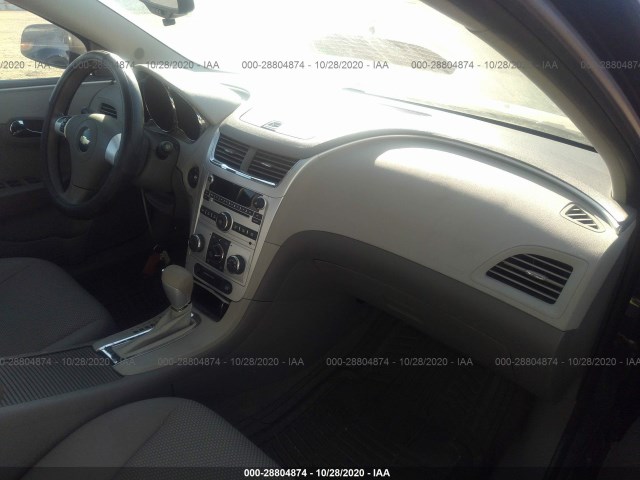 Photo 4 VIN: 1G1ZB5EB5A4144901 - CHEVROLET MALIBU 