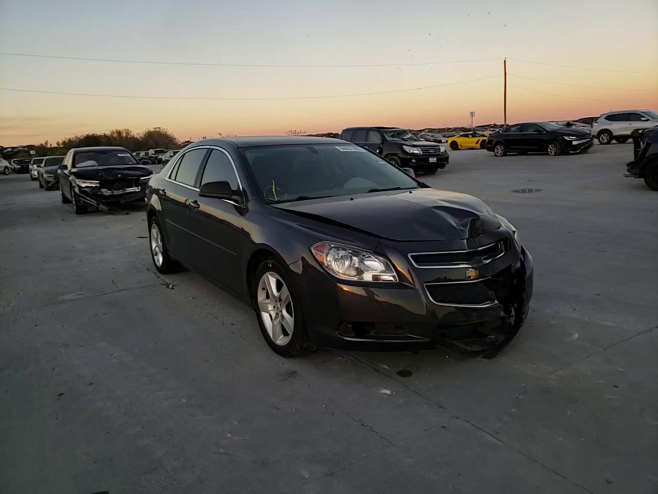 Photo 10 VIN: 1G1ZB5EB7AF223300 - CHEVROLET MALIBU LS 