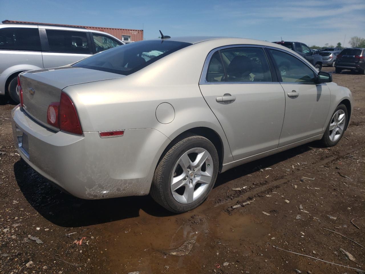 Photo 2 VIN: 1G1ZB5EB7AF244874 - CHEVROLET MALIBU 