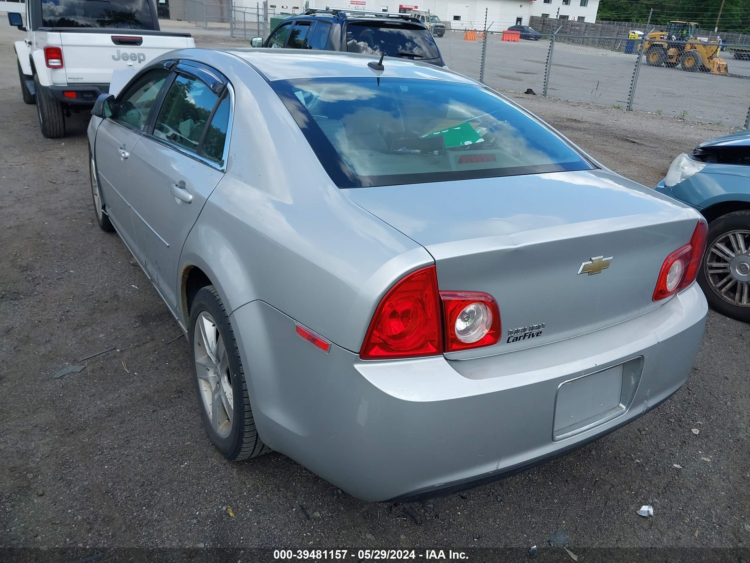 Photo 2 VIN: 1G1ZB5EB7AF314910 - CHEVROLET MALIBU 