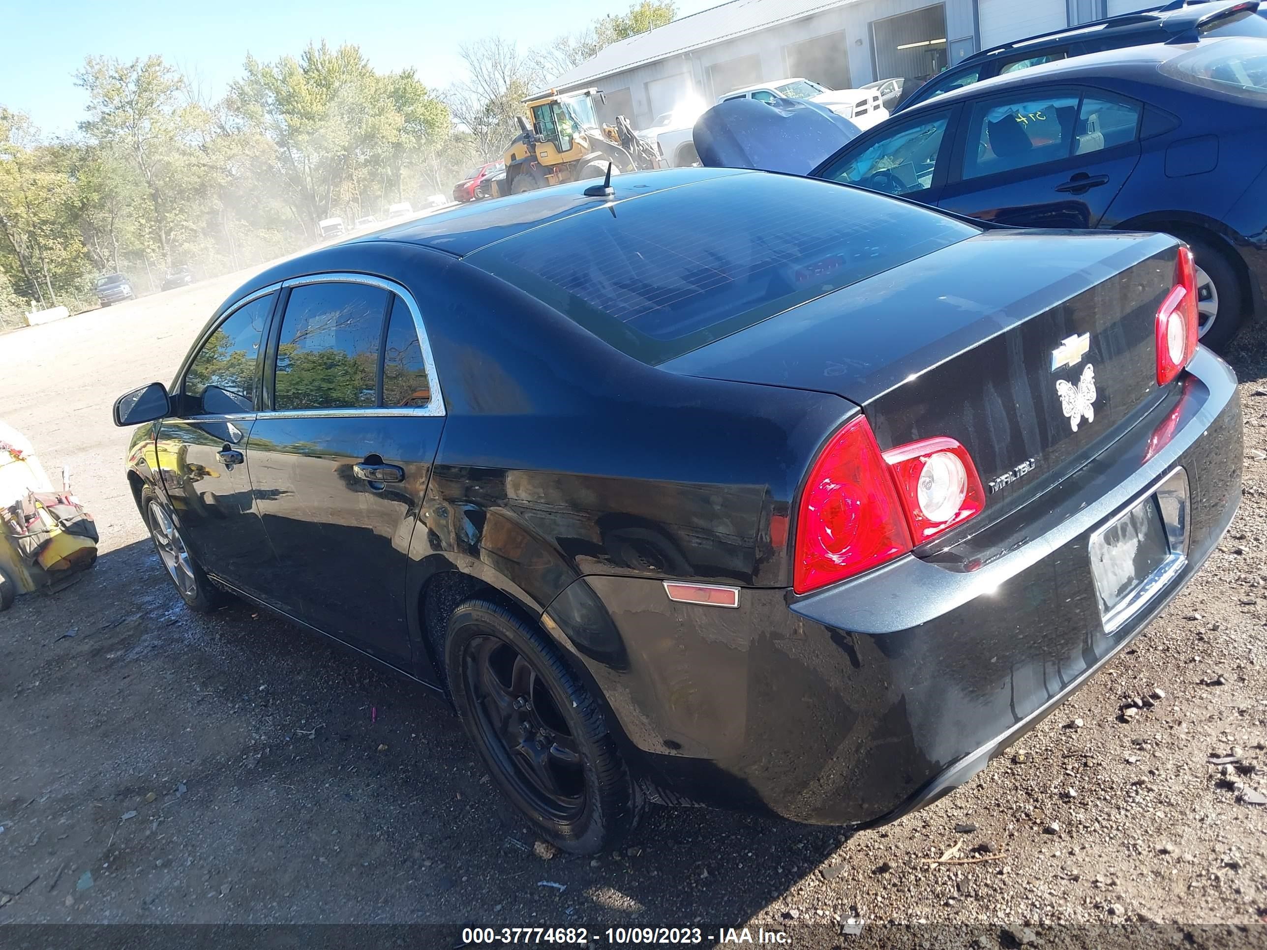 Photo 2 VIN: 1G1ZB5EBXA4144182 - CHEVROLET MALIBU 