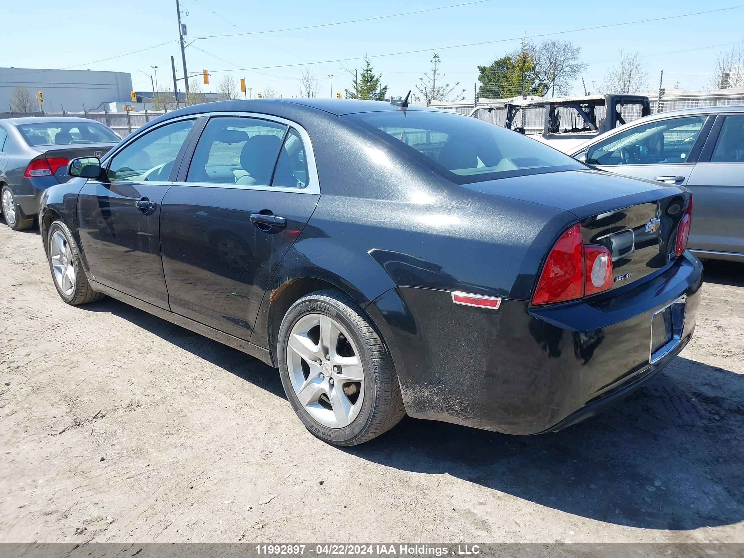 Photo 2 VIN: 1G1ZB5EU2BF146113 - CHEVROLET MALIBU 