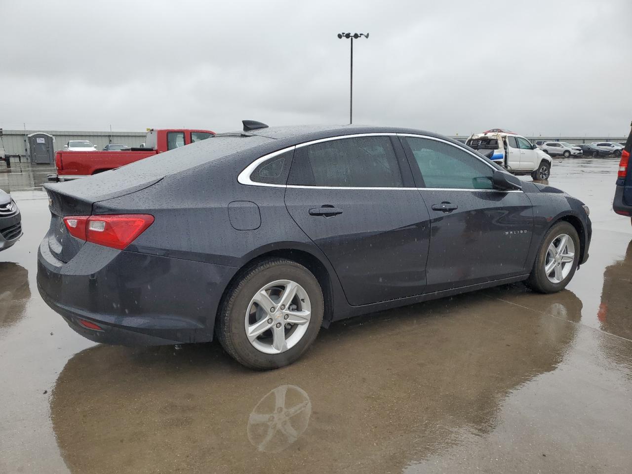 Photo 2 VIN: 1G1ZB5ST0NF191390 - CHEVROLET MALIBU 