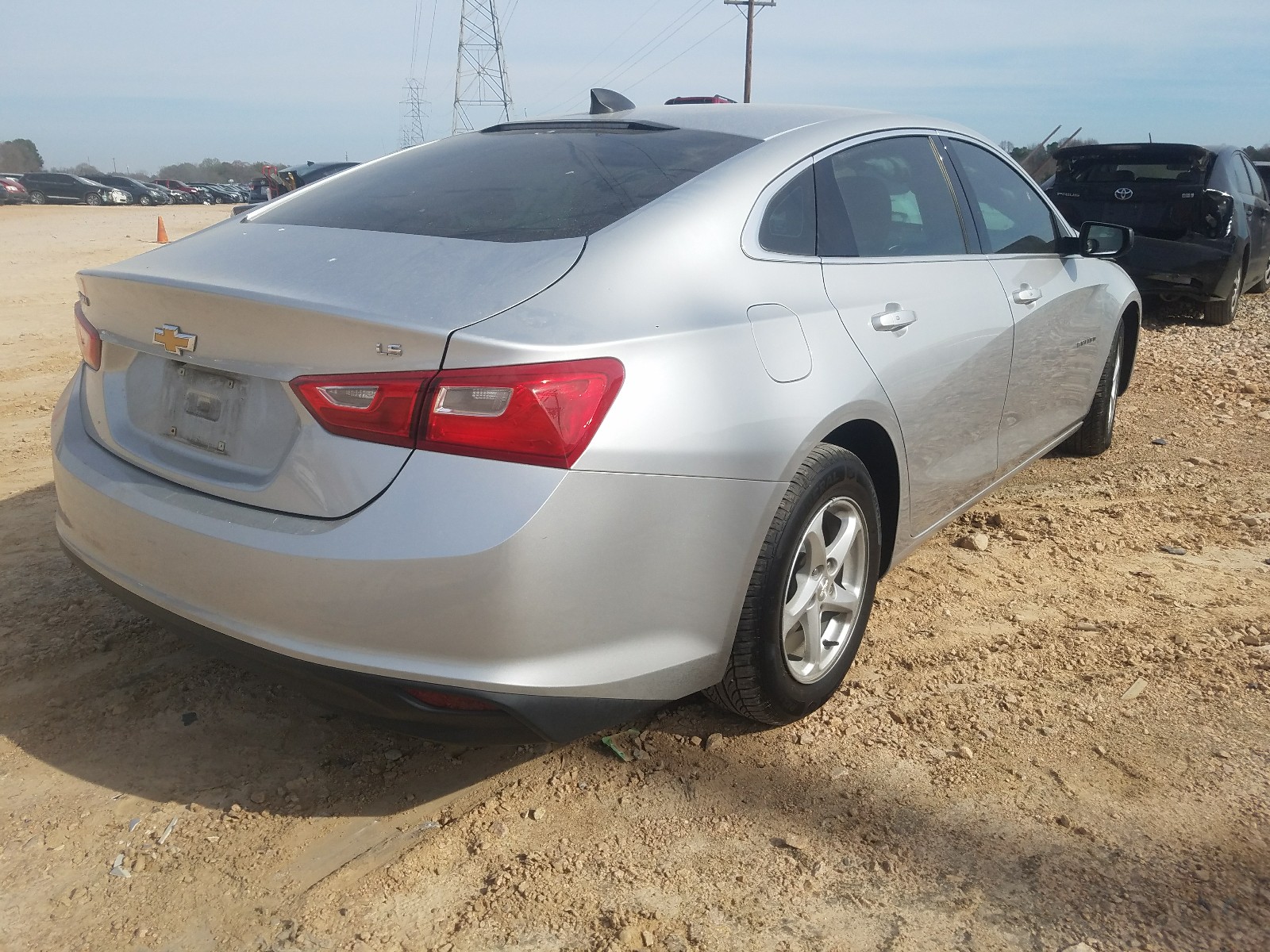 Photo 3 VIN: 1G1ZB5ST1GF306419 - CHEVROLET MALIBU LS 