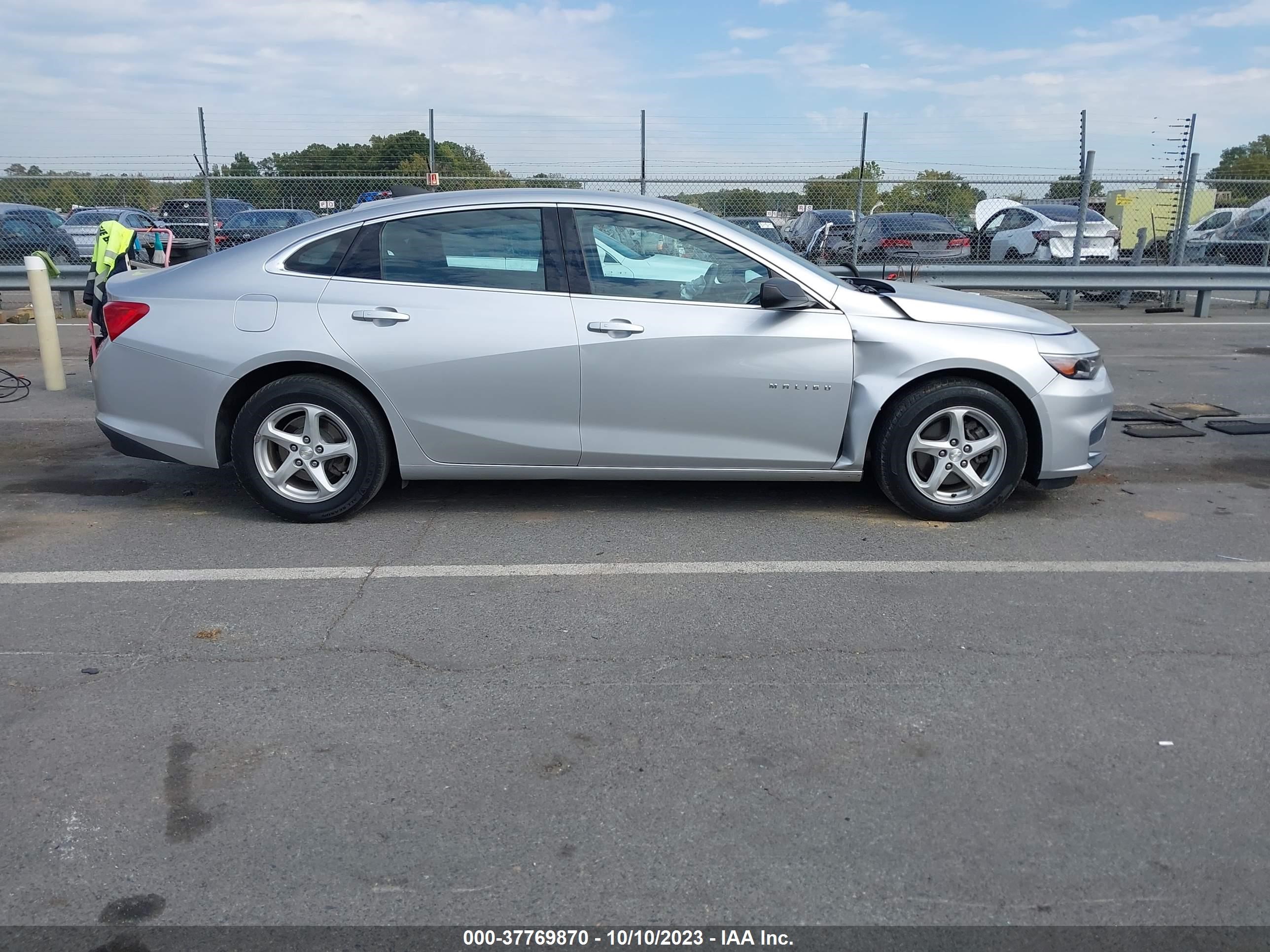 Photo 12 VIN: 1G1ZB5ST1GF340313 - CHEVROLET MALIBU 