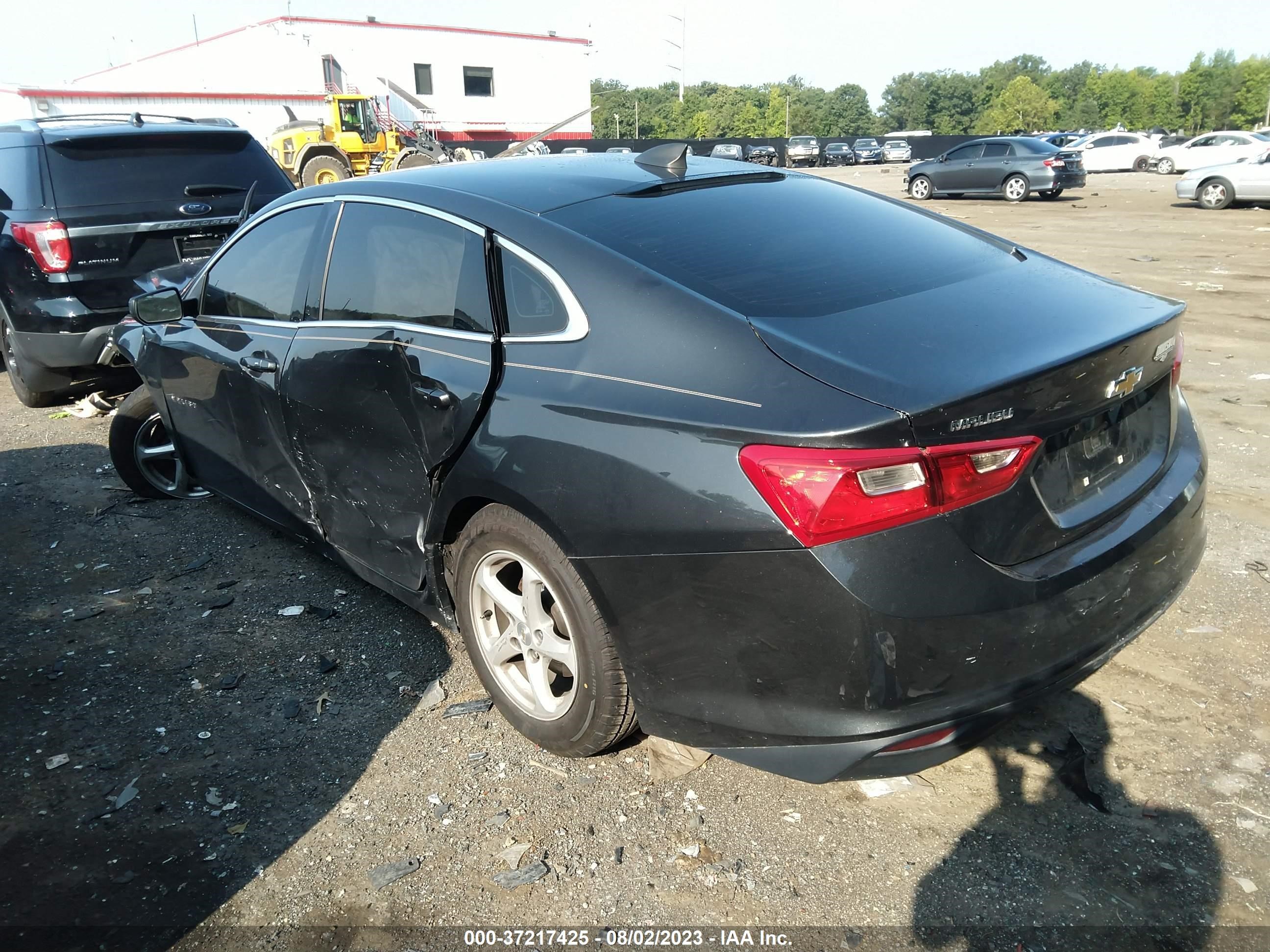 Photo 2 VIN: 1G1ZB5ST1HF111812 - CHEVROLET MALIBU 