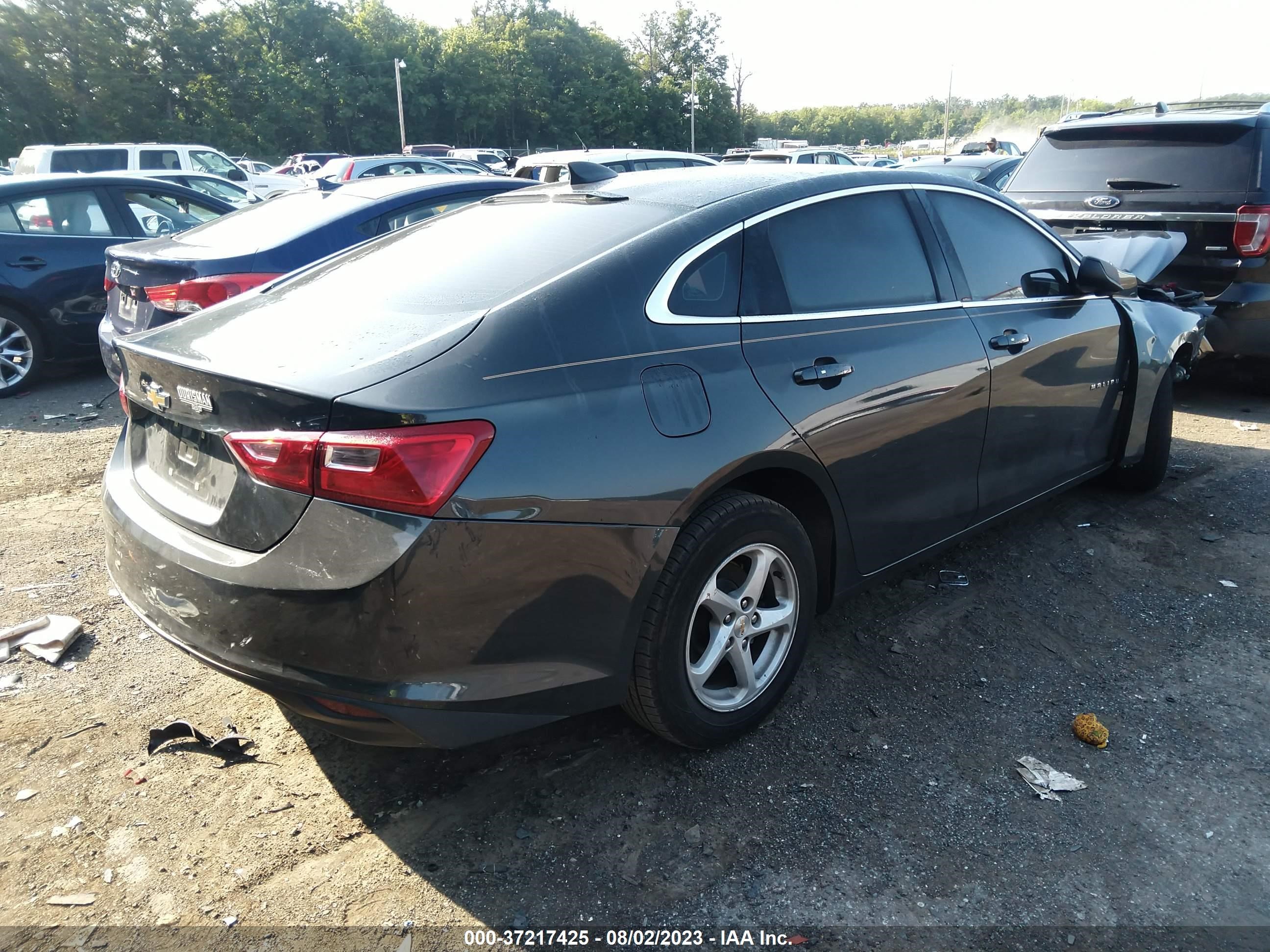 Photo 3 VIN: 1G1ZB5ST1HF111812 - CHEVROLET MALIBU 