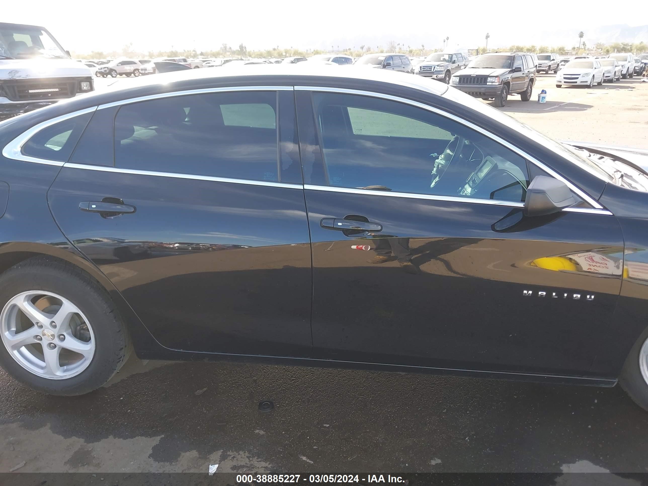 Photo 12 VIN: 1G1ZB5ST1JF184488 - CHEVROLET MALIBU 